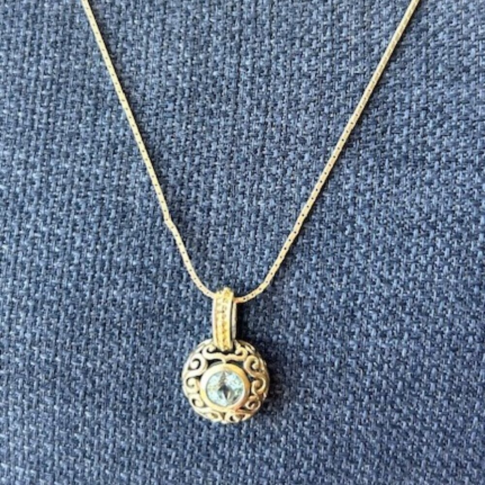 925 Silver Filigree Domed Blue Stone Pendant NECKLACE